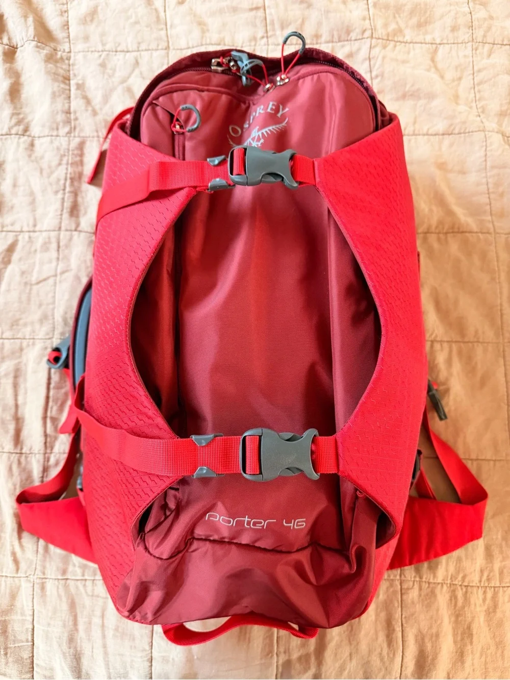 OSPREY Porter 46 Backpack in Red - like new